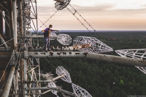 Stalking Chernobyl (Καταδιώκοντας / Ιχνηλατώντας το Τσέρνομπιλ)