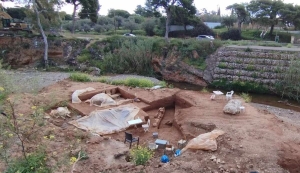 Ένας κόσμος χιλιάδων ετών που χάνεται – Από την «Αγέλαστο Πέτρα» στη «Σιωπηλή Καταστροφή» του Μεγάλου Ρέματος Ραφήνας