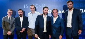 Χωρίς εφημερίδα: Τι γιόρτασε η «Ομάδα [της μισής] Αλήθειας»;