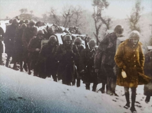 Οι ήρωες δεν κάθονται στις εξέδρες