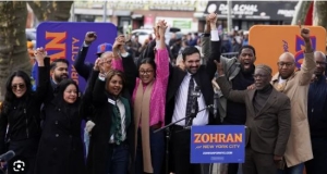 Ζόραν Μαμντάνι. Το μεγάλο φαβορί για τη δημαρχία της Νέας Υόρκης