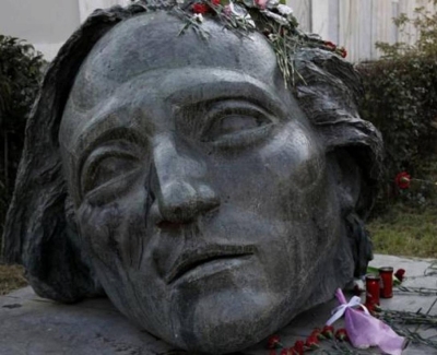 Το εμβληματικό γλυπτό του Πολυτεχνείου