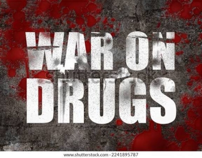 Ορατοί και αόρατοι πόλεμοι των Ναρκωτικών – από την επιτηρούμενη χορήγηση και το Στέκι 46 έως την αποποινικοποίηση. Μέρος Α'